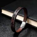 Retro Leder Kreuz Armband für Herren mit Edelstahl Magnetverschluss, cooler Herrenschmuck. - Blaues Leder Kreuz Stil (SL-695-4) / 19cm