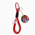 Fußball Schlüsselanhänger mit roter Kordel und Karabiner, WM Fan Geschenk Rucksackanhänger. - Rot