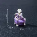 Halloween miniatuur hars skelet fauteuil figuur eng DIY micro landschap auto desktop decoratie - 3.3x2.1x1.7cm