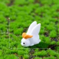 Miniatur weiße Kunstharz Insekten Figur mit orange Flügeln für DIY Mikro-Landschaft. - Motte Klein Einfarbig (7#)