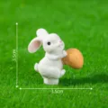 Mini figura de conejo de Pascua de resina con huevo, adorable decoración de escritorio musgo. - N.º 1 conejo dando pasos