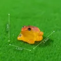 Kleine leuchtende Frosch Figur fuer Moos Landschaft DIY Deko Mini Harz Kroete Ornament. - Orange