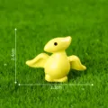 Gele mini dinosaurus figuur, schattig micro landschap hars speelgoed ornament model. - Dinosaurusparadijs (10 modellen) / H 2.4cm x L 3.3cm / 3# Pterosauriër
