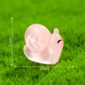 Mini resin snail figurine cute micro landscape moss decoration pink glowing toy 1 piece - Pink Large