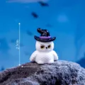 Mini figura de búho blanco de Halloween con sombrero de bruja resina micro paisaje 2.3cm - Búho Sentado