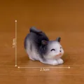 Graziosa statuetta gatto miniatura micro paesaggio DIY casa delle bambole decorazione 1,8x2,5cm - H1.8cmxW2.5cm / 2# Blu E Bianco