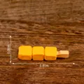 Mini realistischer Oden Spieß Harz Lebensmittel Spielzeug DIY Mikrolandschaft Dekoration - Fisch-Tofu