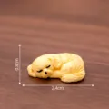 Mini slapende hond figuur microlandschap hars schattige puppy bureau decoratie accessoire 2.4cm - Slapende dieren - 10 stijlen / Nr. 7 Kleine gelige hond