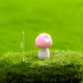 Miniatura fungo rosa statuetta per micro paesaggio di muschio deco 1.2x0.8cm pezzo - N. 27 piccolo 3 punti rosa
