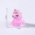 Schattige roze hars eenhoorn figuur micro landschap DIY accessoire mini speelgoed - Rozerood