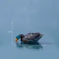 Figura en miniatura de pato silvestre de resina para micropaisaje bonsái 3.4cm. - Pato mandarín con cabeza baja n.º 15