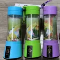 Tragbarer elektrischer Mini-Entsafter USB wiederaufladbarer tragbarer Mixbecher farbig - 380g / Blau