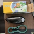 Abrelatas eléctrico automático y juego de abrelatas multifunción para uso en la cocina. - Embalaje de Caja de Color con Abridor en Forma de 8 / Negro