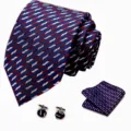 Stijlvol heren stropdas set met pochette en manchetknopen in blauw met rode strepen. - Stijl S37