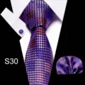 Heren paars geruite stropdas set met passende pochet en manchetknopen detail voor formele wear. - S30