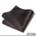 Pañuelo de bolsillo marrón oscuro clásico para traje de hombre accesorio elegante. - 12356-SP294