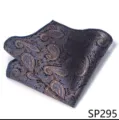 Vista detallada de un pañuelo de bolsillo clásico azul con elegante diseño de cachemira. - 12356-SP295
