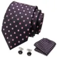 Heren paarse das set met roze geometrisch patroon, pochet en stijlvolle manchetknopen. - Stijl S71
