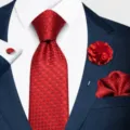Conjunto de corbata roja con patron para hombre con pañuelo flor y gemelos elegantes - 12648-SF179