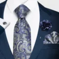 Elegante juego de corbata paisley azul para hombre con pañuelo flor de solapa y gemelos - 12648-SF187