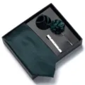 Set cravatta verde scuro uomo confezione regalo con fazzoletto fiore risvolto fermacravatta - Verde scuro