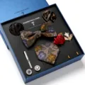 Luxe heren cadeauset met vlinderdas pochet broche manchetknopen in bruine kleur variant - LB198