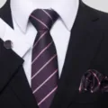 Conjunto de corbata de negocios a rayas moradas para hombre con pañuelo y gemelos - Estilo S55