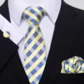 Conjunto de corbata a cuadros amarillo y azul para hombre con pañuelo y gemelos formal. - Estilo S52