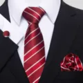 Conjunto de corbata de negocios a rayas rojas para hombre con pañuelo y gemelos formales. - Estilo S46