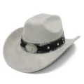 Grauer Wildleder Western Cowboyhut mit Schlangenmuster Band und Metallstierschädel Detail. - Einheitsgröße / Grau