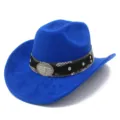 Detail des blauen Wildleder Jazzhutes mit Metall Stierschädel Schnalle und Schlangenmuster Band. - Einheitsgröße / Saphirblau