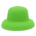 Primo piano della fine trama del cappello di paglia verde, mostrando i dettagli della tessitura. - Taglia unica / Verde