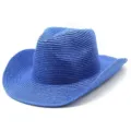 Gros plan sur la texture du chapeau de cowboy en paille bleue, détail d'été respirant. - Taille unique / Bleu saphir