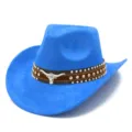 Blauer Wildleder-Cowboyhut mit braunem Nietenband und silberner Stierschädel-Applikation. - Einheitsgröße / 3#