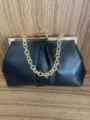 Schwarze Abendtasche Clutch mit Gold Metallrahmen und grober Kette für Hochzeit Damen. - Schwarz