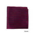 Gedetailleerd overzicht van de rood-zwarte gestreepte pochet, nette vierkante vouw. - Rood en Zwart Gestreept(PS014S)