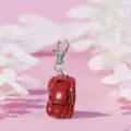 Portachiavi orologio tascabile creativo a forma di auto rossa con robusta chiusura in metallo. - Rosso