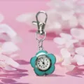 Orologio portachiavi a girasole blu con movimento al quarzo e gancio a moschettone. - Blu