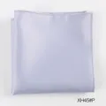 Elegante lichtpaarse heren pochet, premium zijdezachte zakdoek voor formele pakken en smokings. - XH45#P