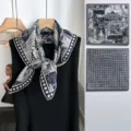 Luxe zijden vierkante sjaal met vintage architectuurprint en sterrenrand voor dames. - SJ1502-JKF
