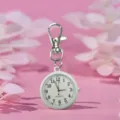 Orologio da tasca al quarzo portatile portachiavi carina infermiera quadrante bianco numeri - Bianco