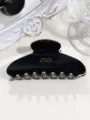 Black acetate hair claw clip, elegant minimalist oval hair catch for women daily styling. - Large Oval - Beige Edge Black