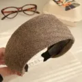 Brown herringbone wide headband for women, stylish autumn winter hair hoop fashion accessory. - Old Money Brown Herringbone Style