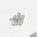 Morsetto per capelli fiore metallo argento dettaglio primo piano accessorio minimal - Argento Fiore Cavo