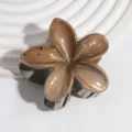 Pearl plumeria hair claw clip brown flower jaw clip elegant hair accessory for women stylish - Metallic Caramel