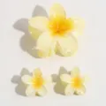 Sweet yellow plumeria flower hair claw clip set, cute jelly color hairpin variant. - Three-Piece Set / Yellow