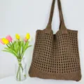 Braune geflochtene Hohl-Tragetasche, lässige Strick-Schultertasche für den Alltag. - Kaffeebraun