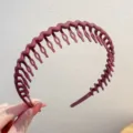Serre-tête ondulé de couleur unie avec dents, cerceau de cheveux mat pour lavage visage. - Style Ondulé Couleur Unie / Bordeaux