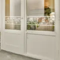 Λευκό λουλουδάτο αυτοκόλλητο παραθύρου από δαντέλα διακοσμητική μεμβράνη γυαλιού σπιτιού - CJT2002 / 5M