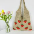 Gebreide aardbei tote tas, grote geweven schoudertas voor dagelijks casual winkelen en gebruik. - Khaki